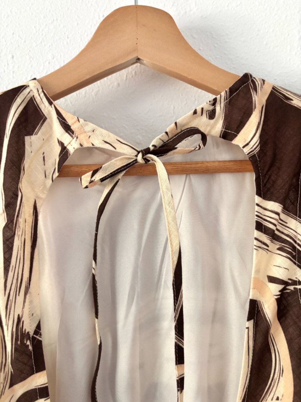 NWT Brown/Cream Backless Mini Dress - Picture 12 of 16